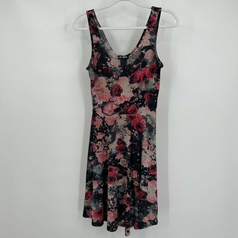 Hot Topic Womens Goth Floral Skull Print Fit Flare Skater Dress Size S Emo Punk